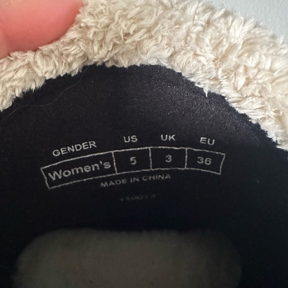 Muck Boot Company Women's Brown Insulated Short Winter Boots - Picture 5 of 6